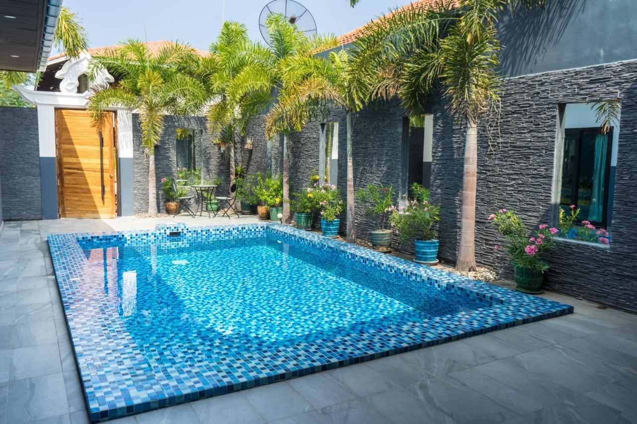 Villa Majestic By Korawan Pattaya Exterior foto