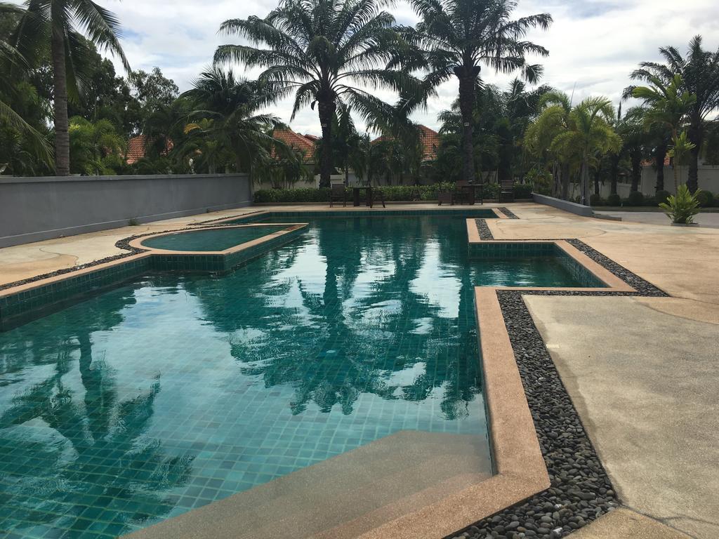 Villa Majestic By Korawan Pattaya Exterior foto